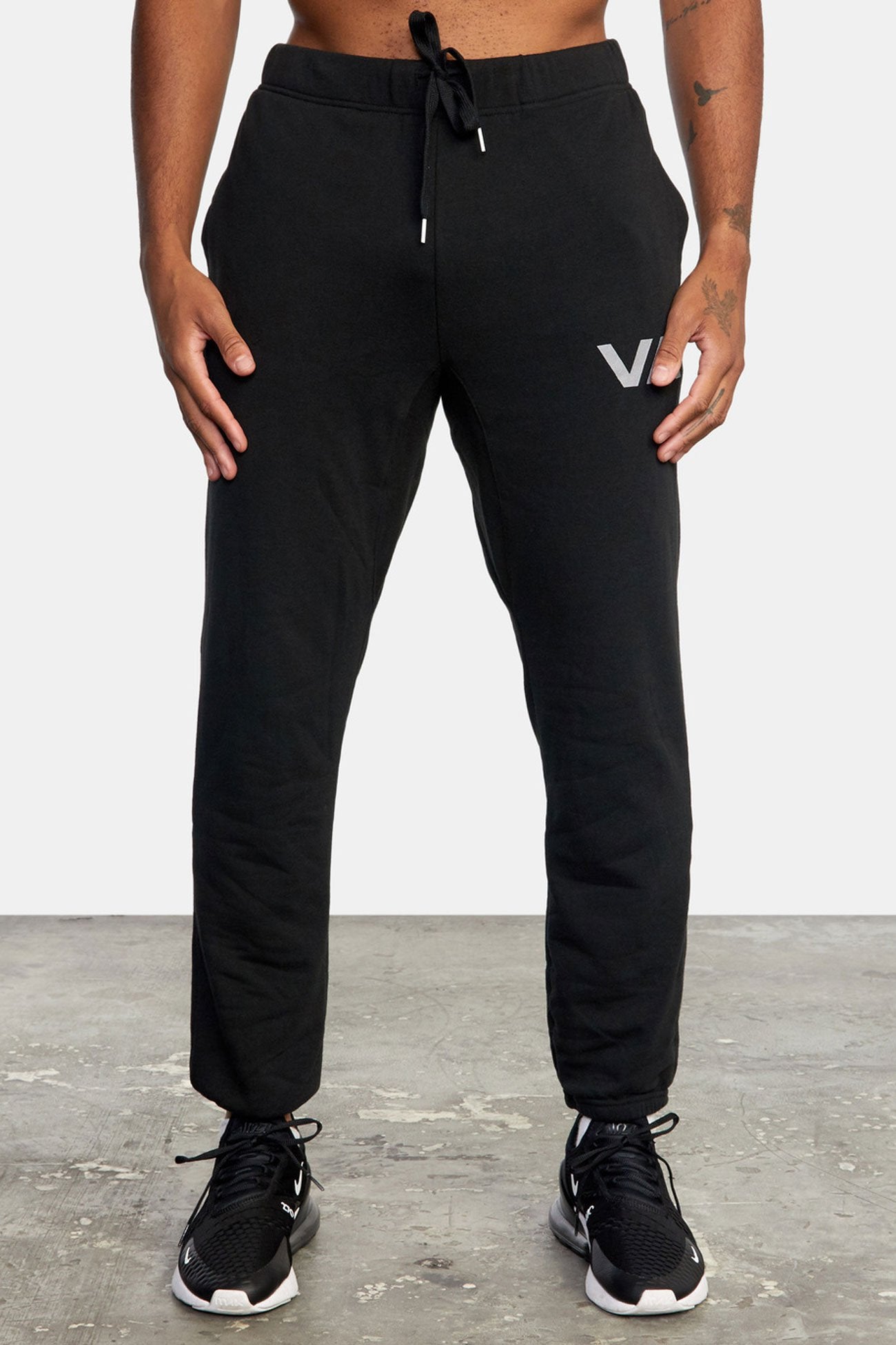 Swift Sweatpant Black 2