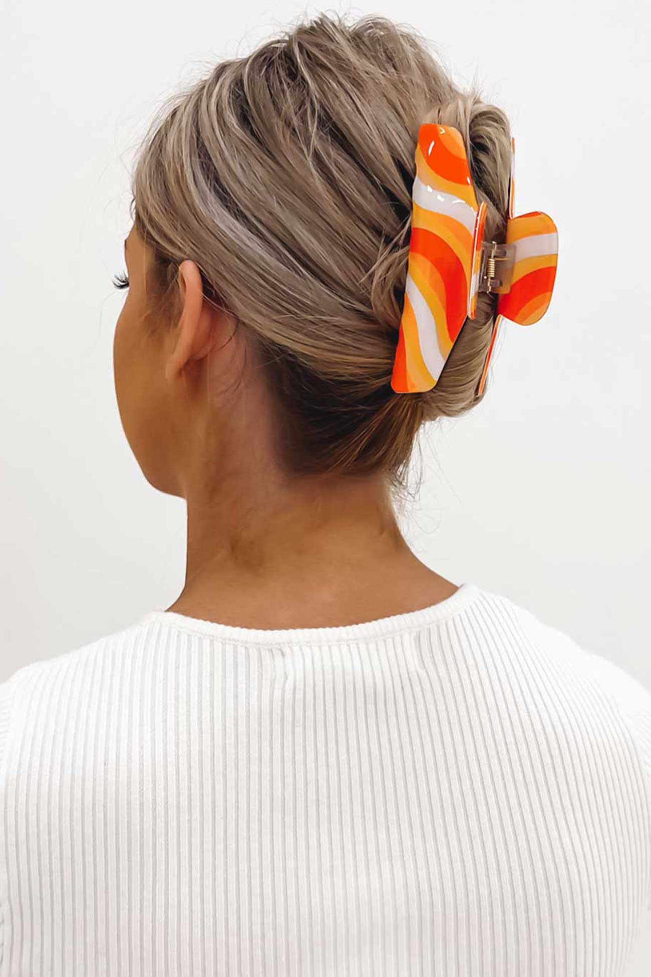 Greta Claw Clip Orange