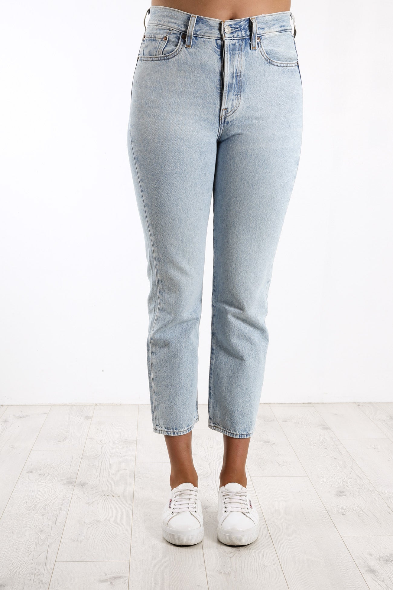 Wedgie Straight Fit Jean Montgomery Baked