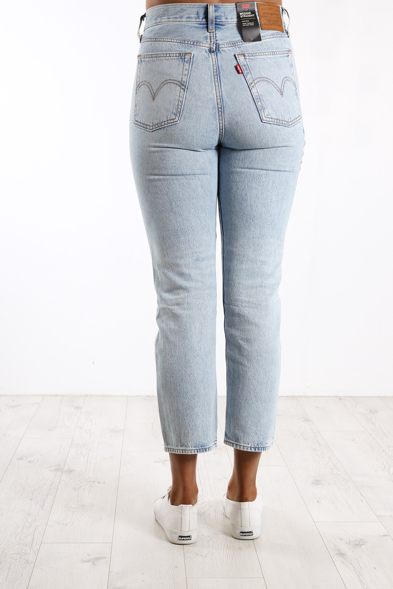 Wedgie Straight Fit Jean Montgomery Baked