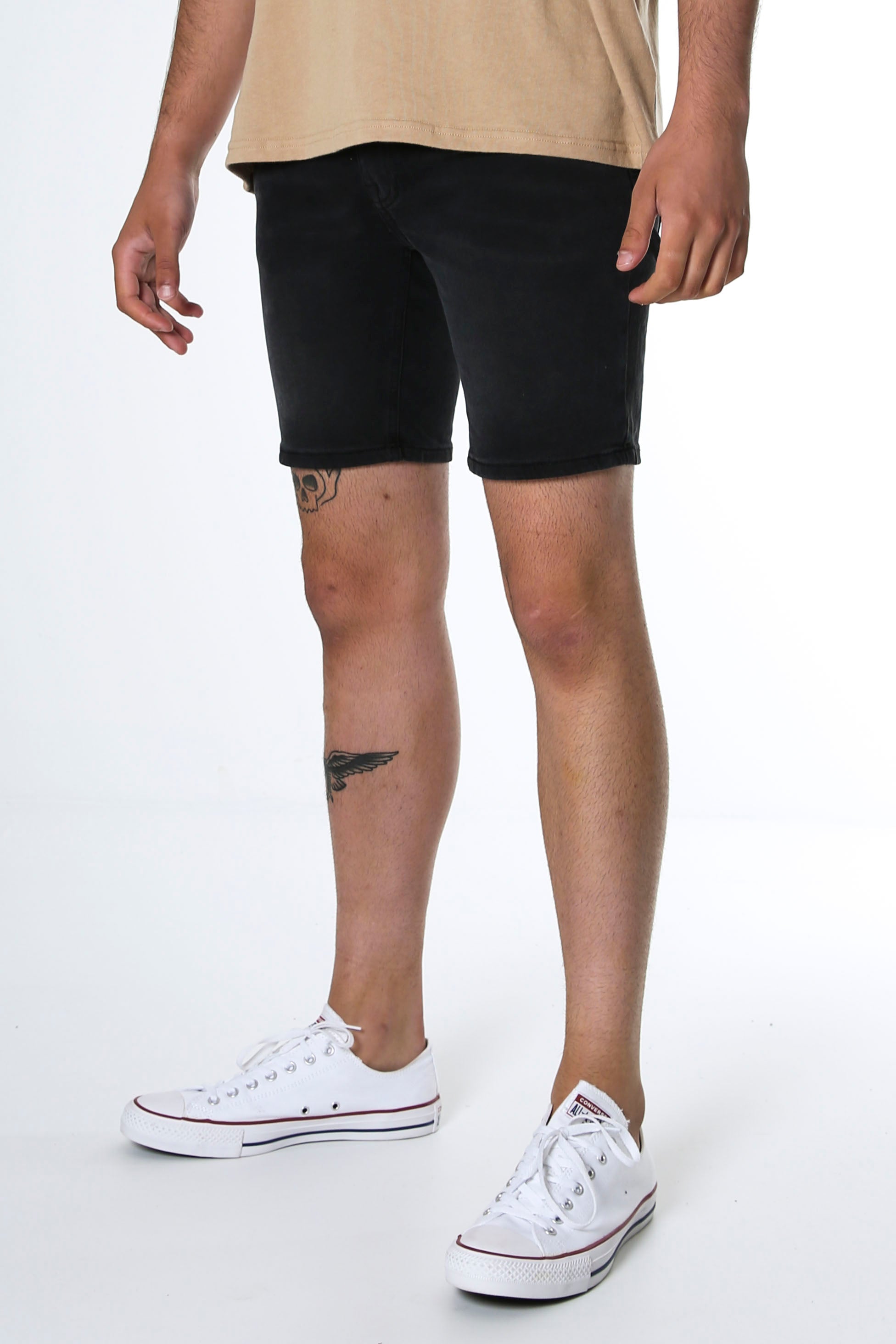 Deuce Short Worn Black