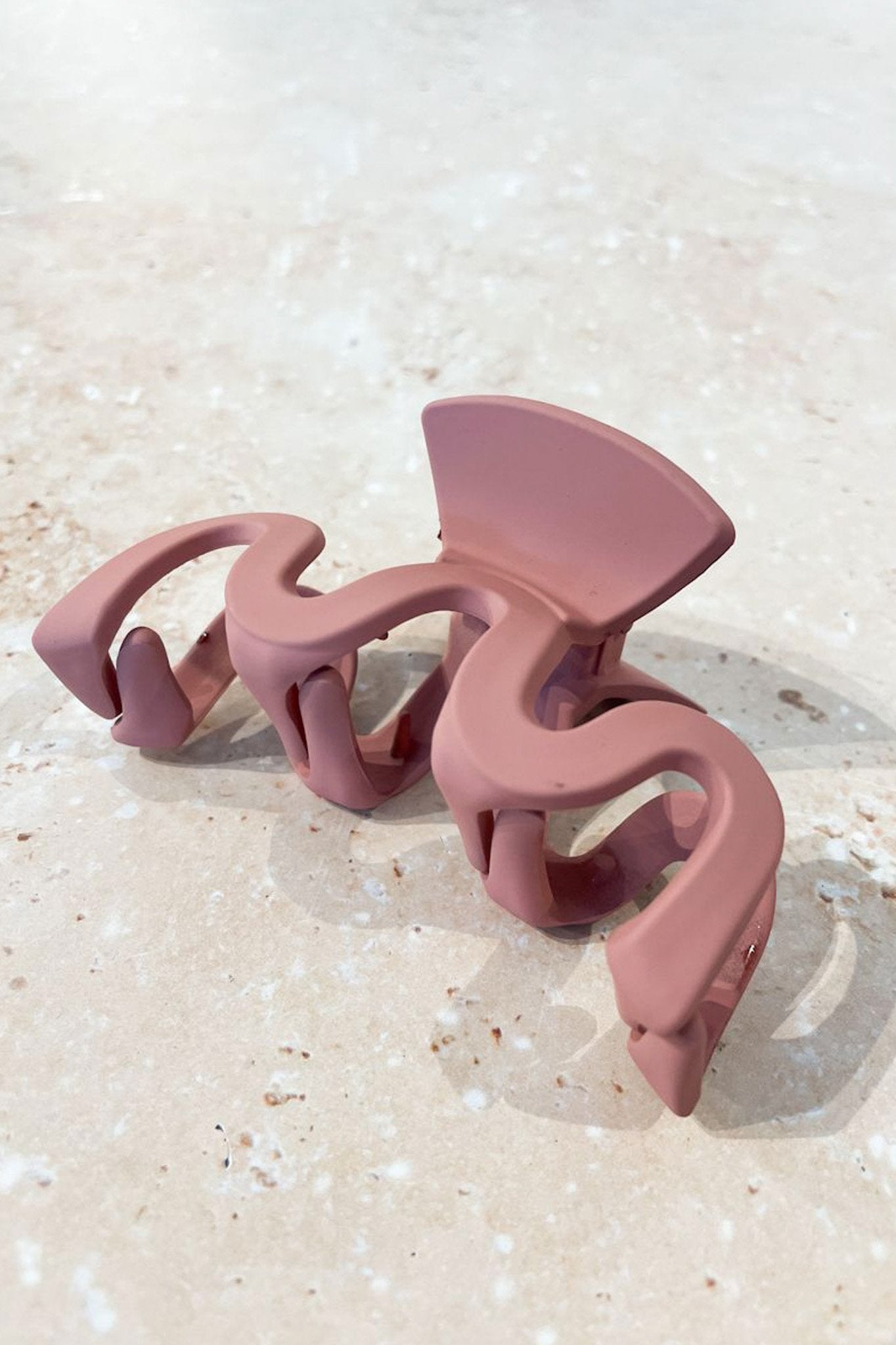 Cora Claw Clip Matte Baby Pink