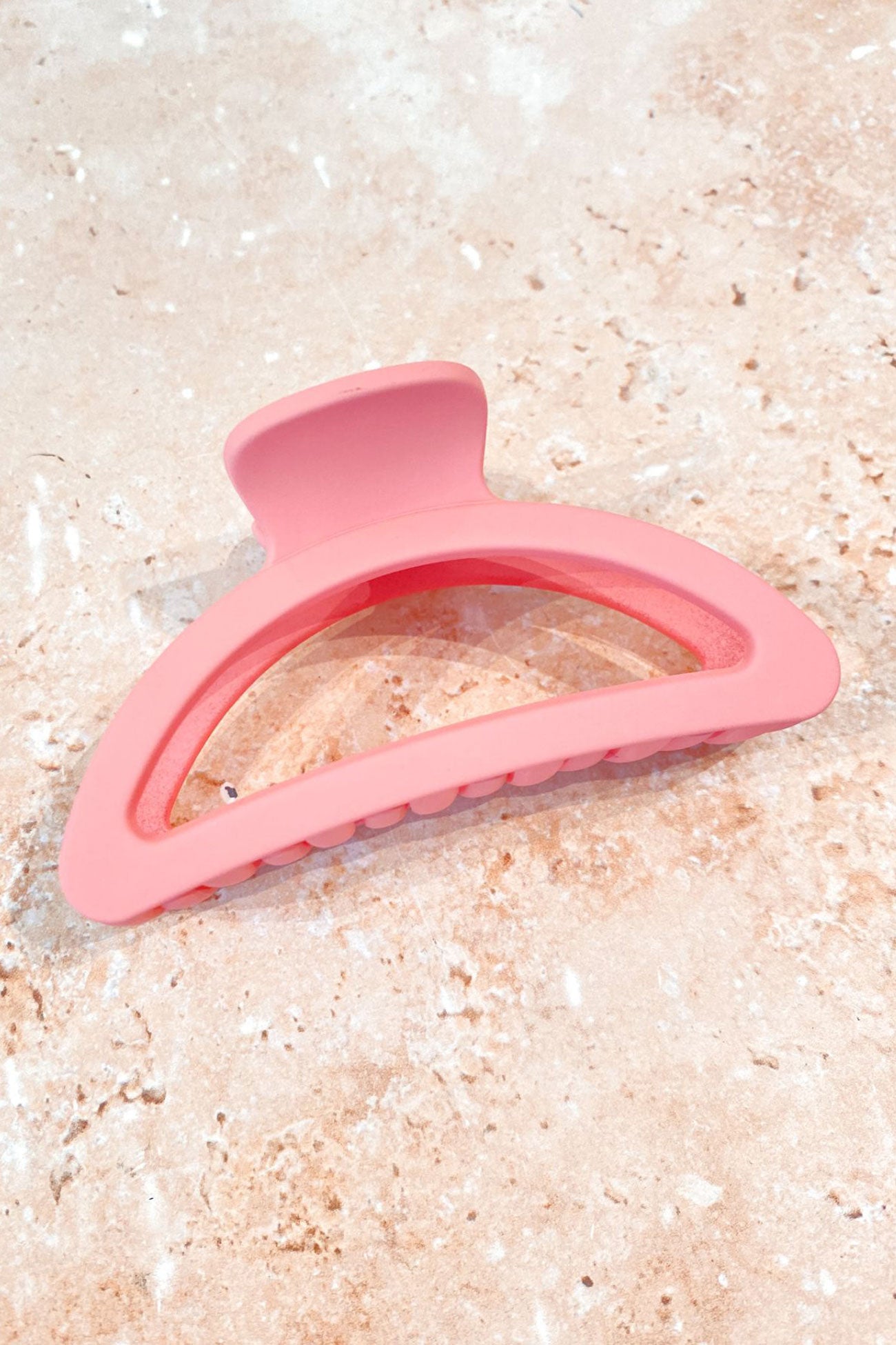 Laena Claw Clip Pink