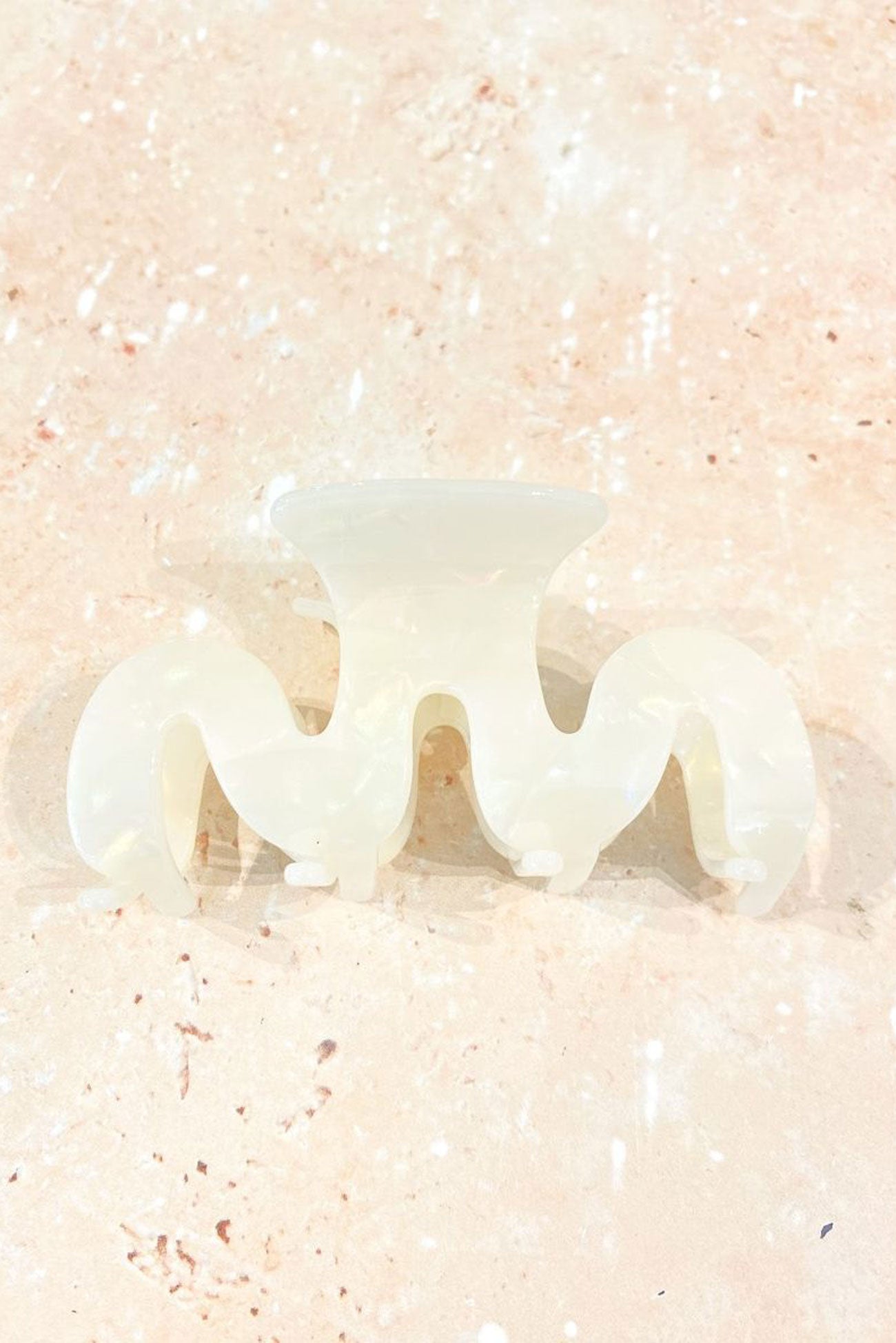 Poppy Claw Clip Ivory